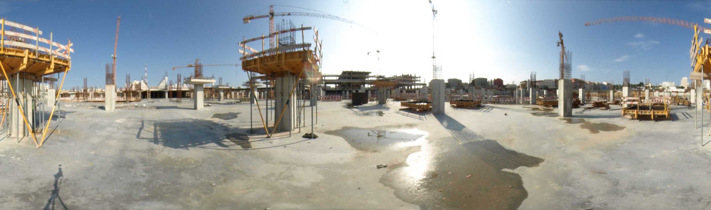 Estrutura de construcao civil com trabalho de armacao de ferro